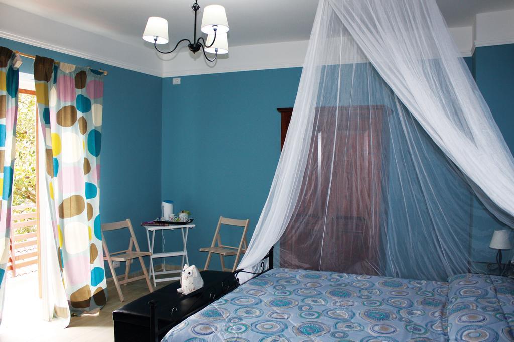 Pontinia Oasi Di Francesca B&B الغرفة الصورة